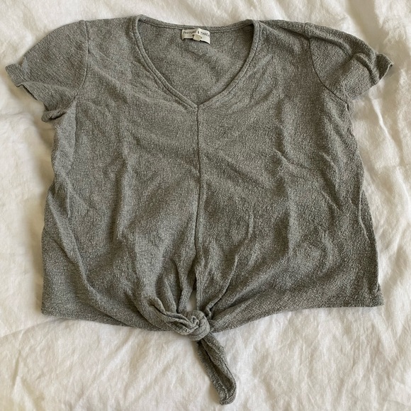 Madewell Texture and Thread Tie Front Top - Picture 2 of 6